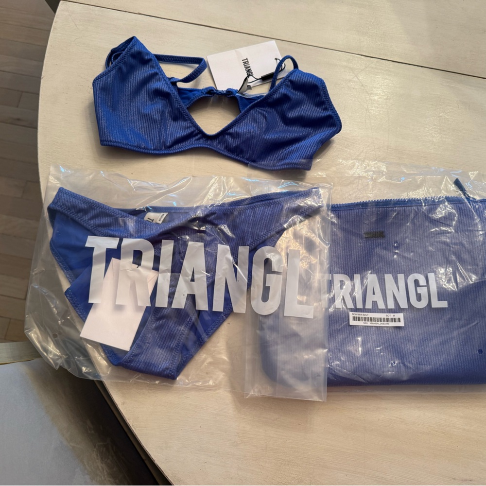 Triangl swimsuit NWT S++ top and M bottoms